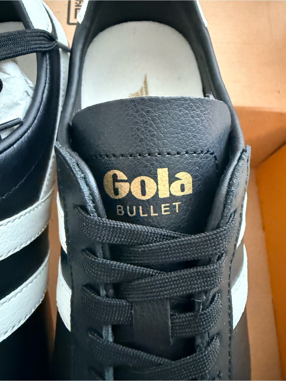 NWT Gola Bullet Pure Sneakers Black White Gum New in Box - Picture 4 of 8